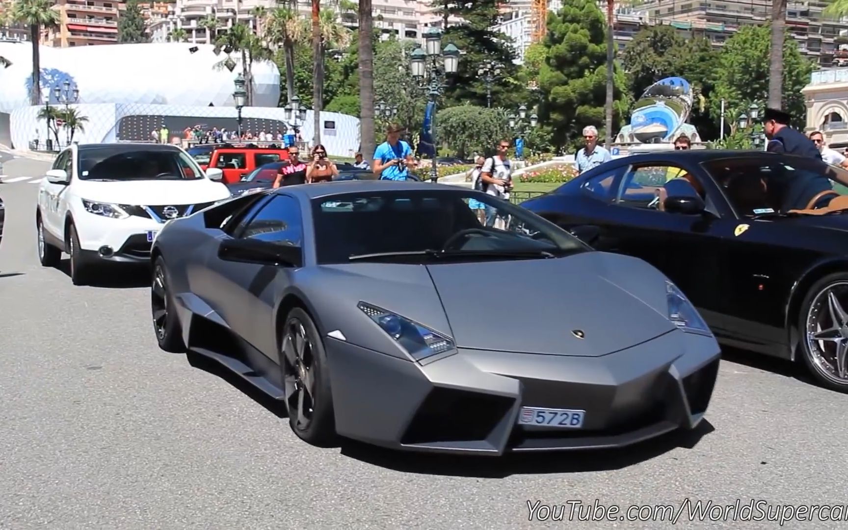 全场最靓的车 兰博基尼雷文顿摩纳哥街拍