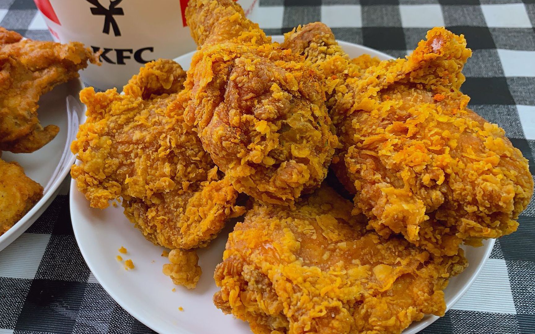 kfc新版黄金脆皮鸡air,能不能吊打吮指原味鸡?