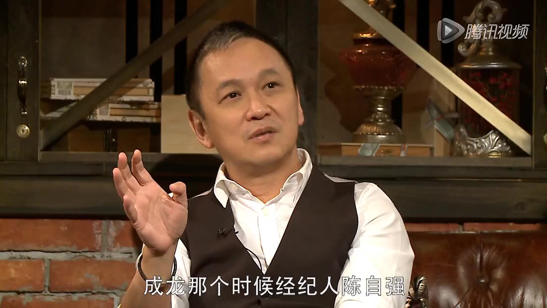 第一个向成龙提出辞职的人,成龙20年没理他!导演陈德森谈成龙 《夜夜谈》cut哔哩哔哩bilibili