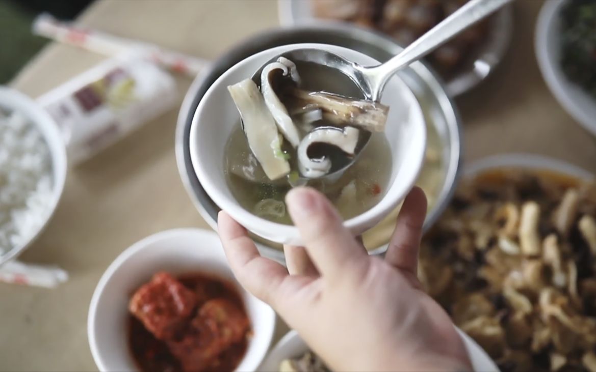 云南人吃菌子有多疯狂?