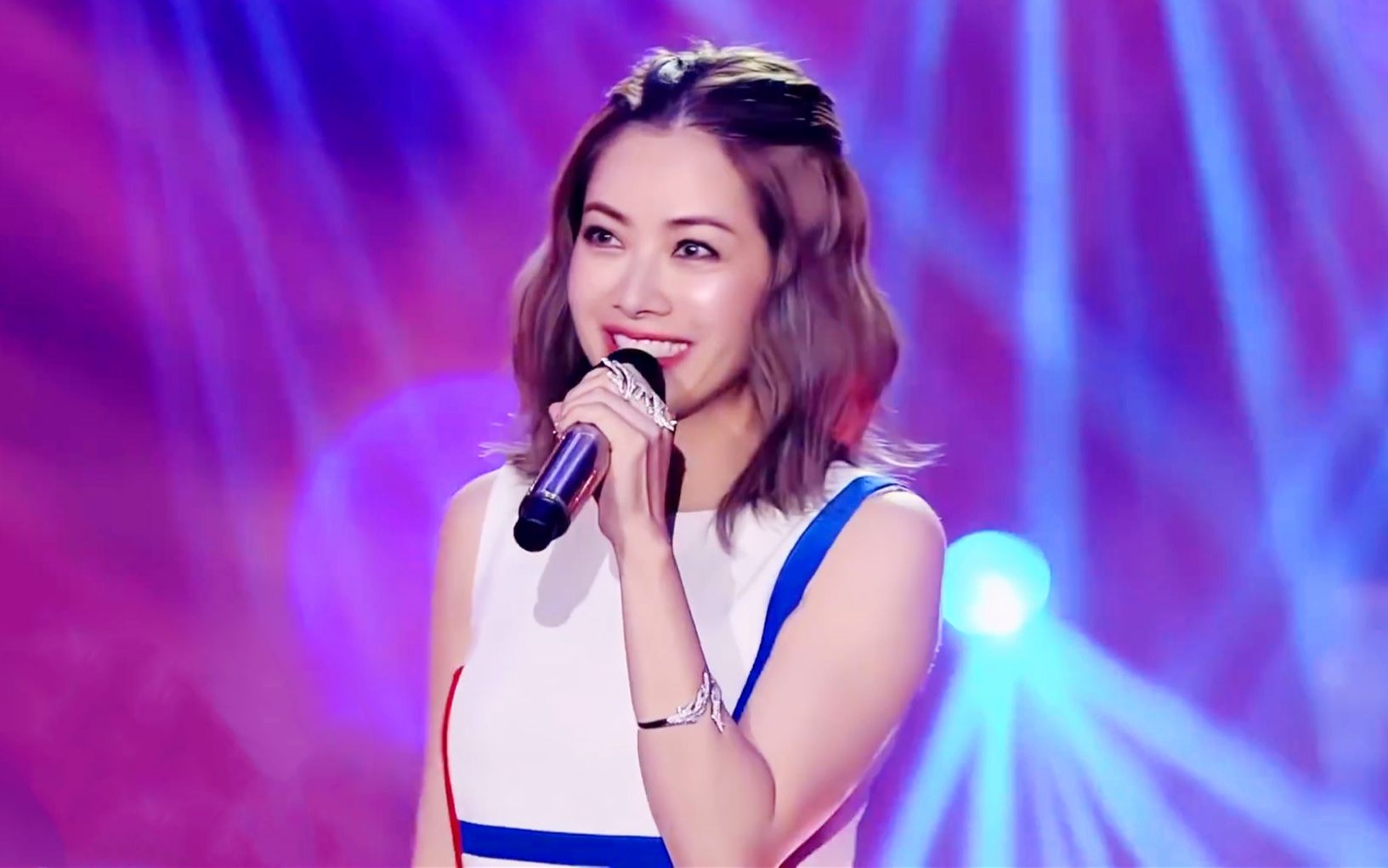 盘点10位"过气歌手"造就的神级现场,哪一位曾是你的青春?