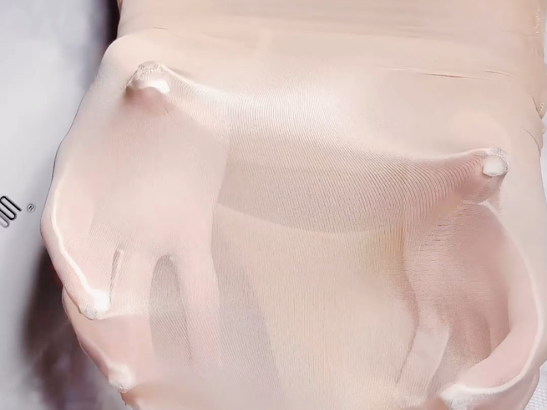 爱幻丝-骅 1d 马油袜!