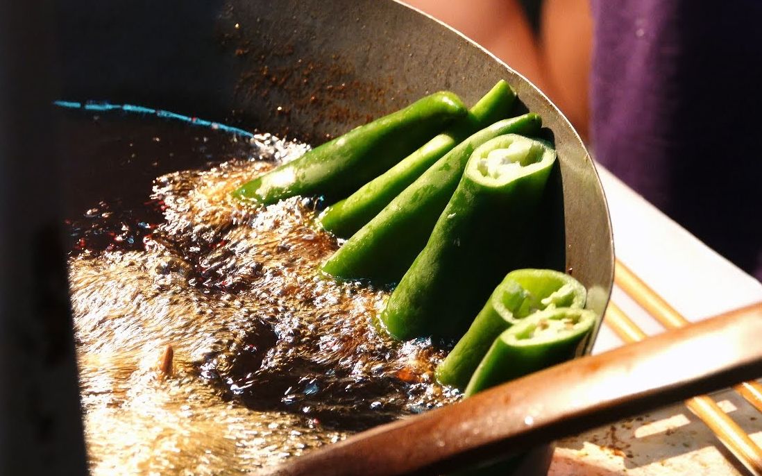 【澳门街头美食】第一次推荐,荣记小食,炸炸炸,油炸店.哔哩哔哩bilibili