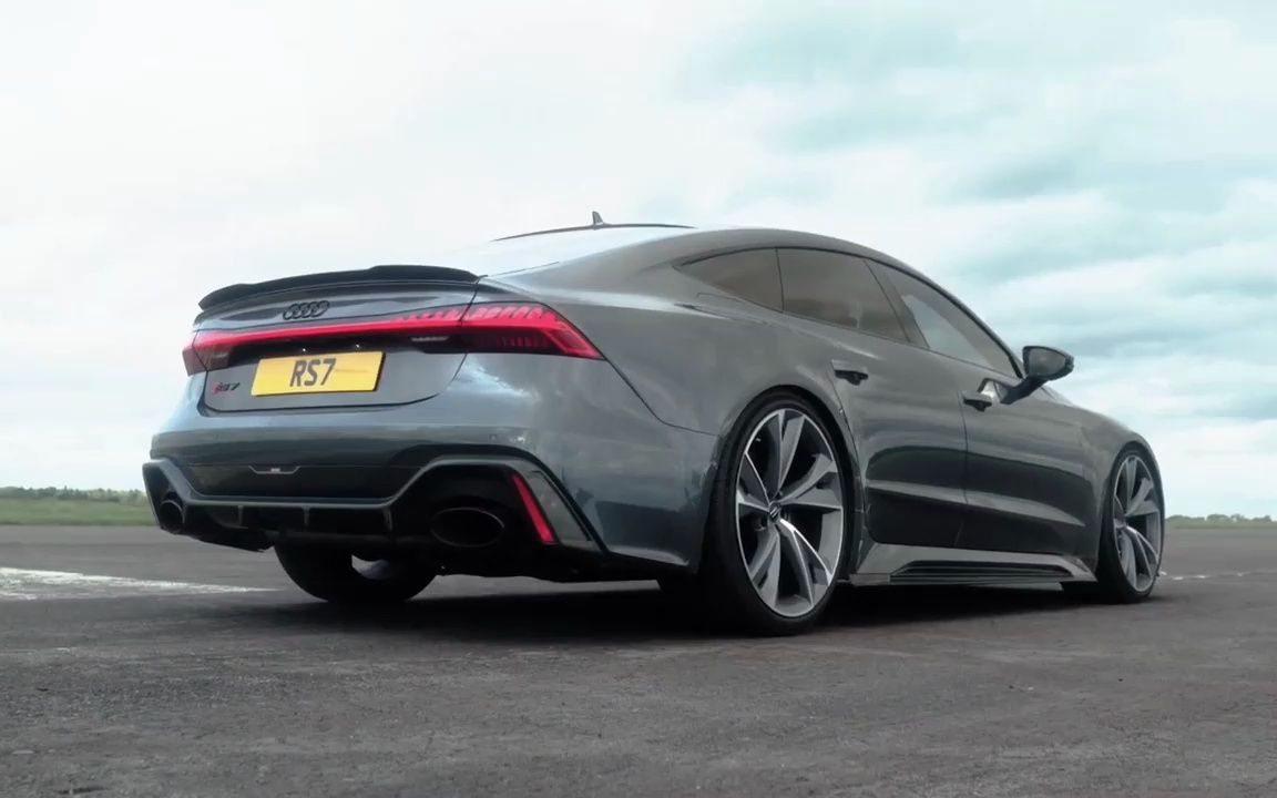 同样150万,奥迪rs7,宝马m5和奔驰e63s谁更快?起步瞬间一目了然