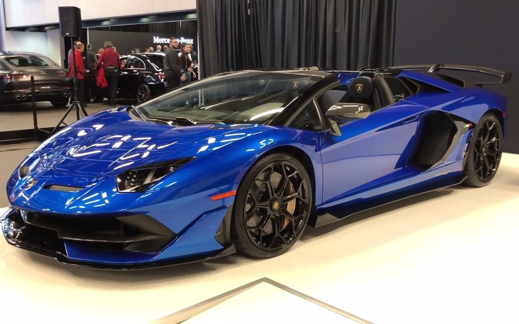 兰博基尼aventador svj