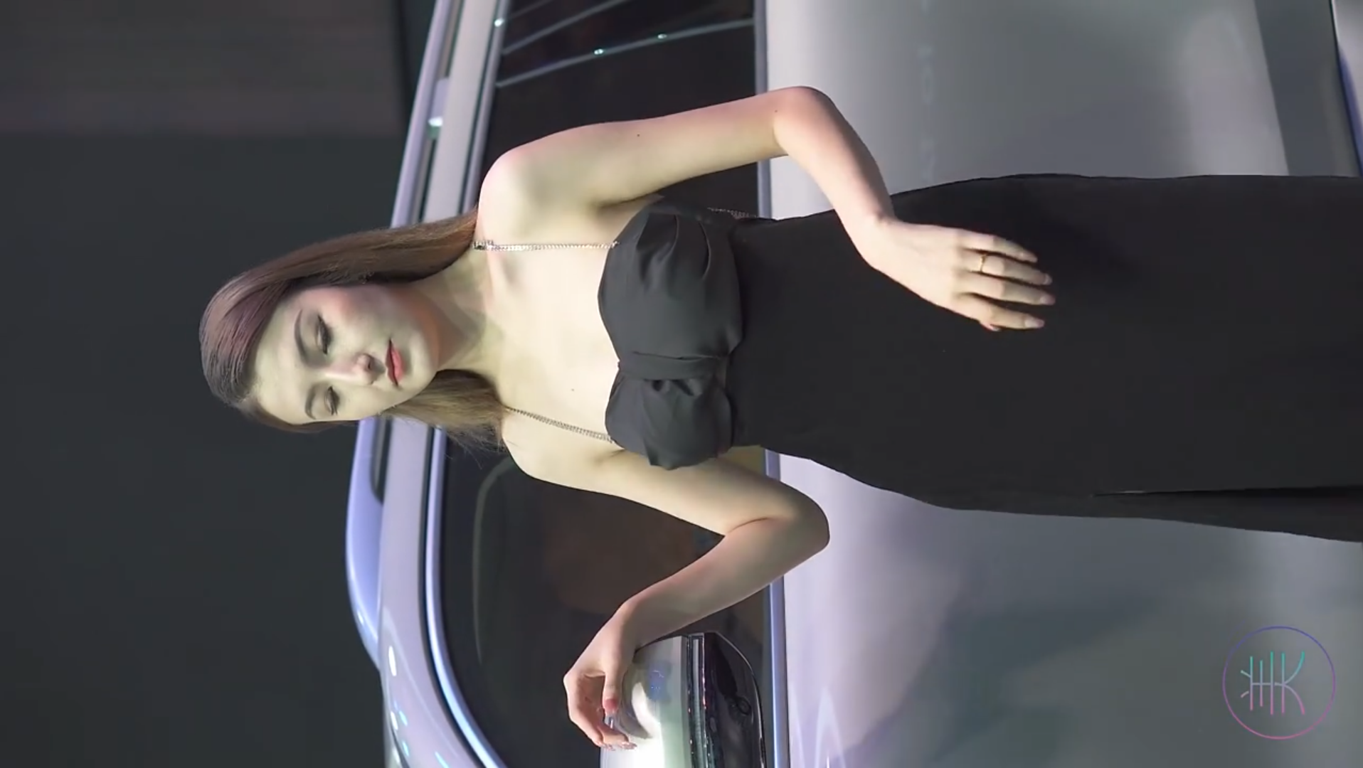 车展上的乌克兰车模