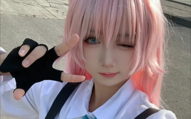 小鸟游星野cos妆