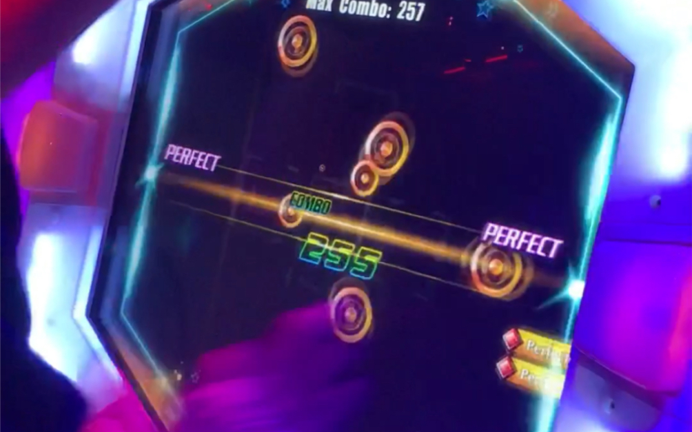 金智妮老公舞立方高级无人区片段