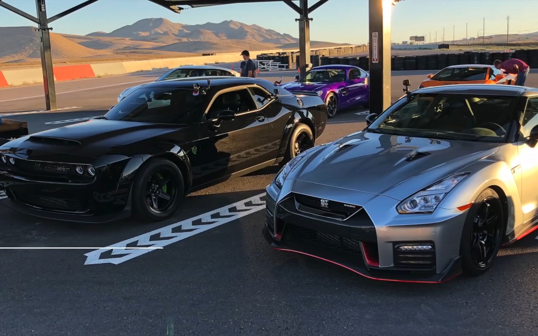 战神gtr 挑战 道奇魔鬼跑车 ,谁是直线加速之王?