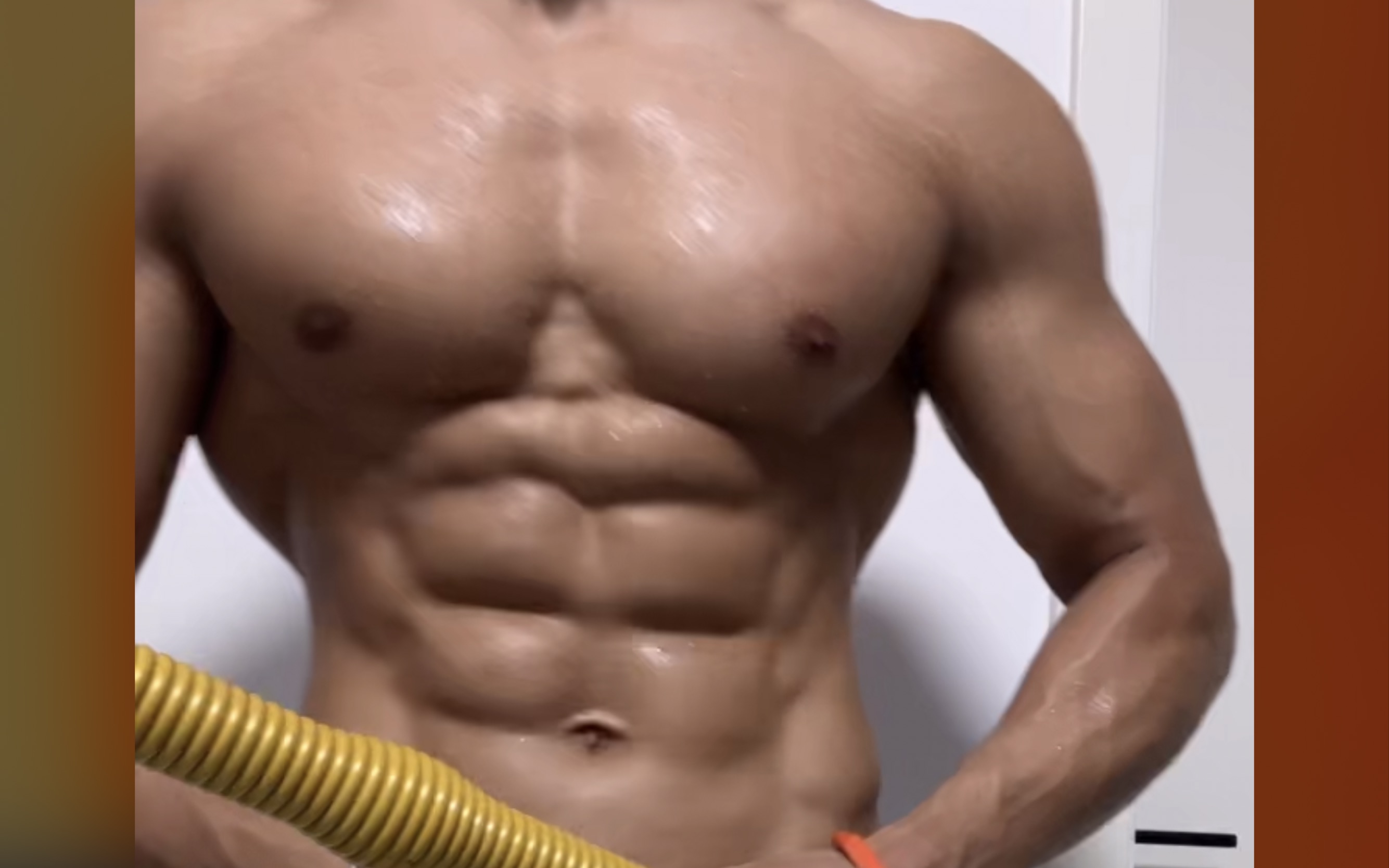 肌肉男妈妈健身带货直播20240816