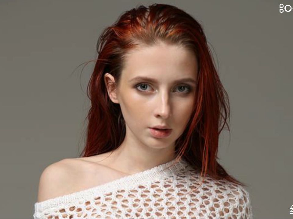 乌克兰名模羔笛宝贝(goldie baby)的泳装写真作品