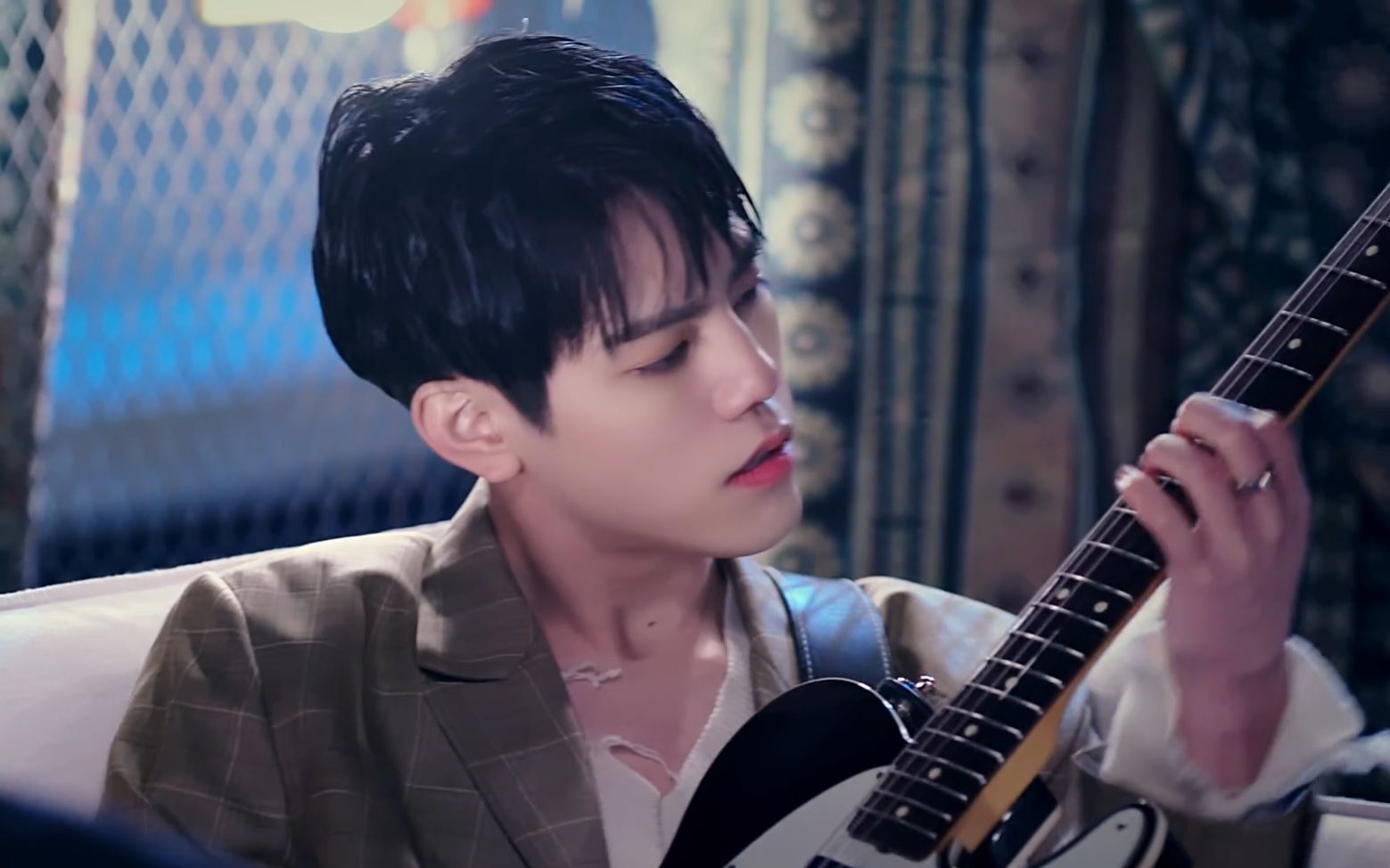 【n.flying】升2key的女声版屋塔房(rooftop)听这高音太爽了