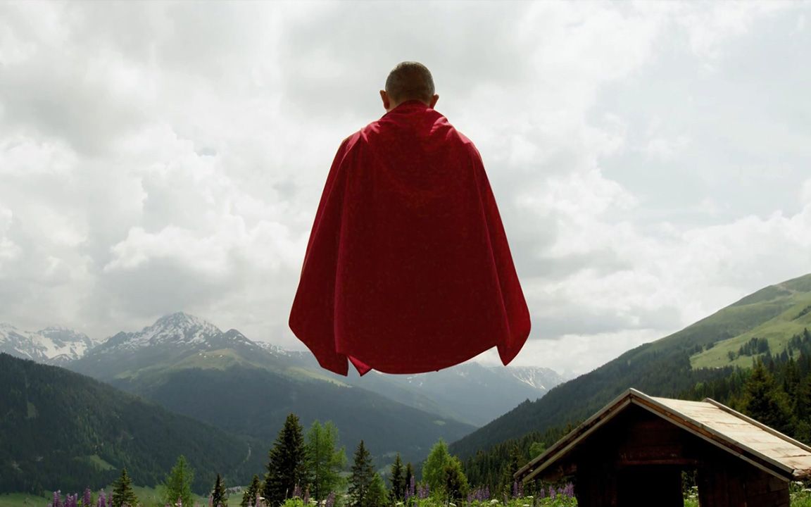 在瑞士雪山之中,每一个修禅的僧侣,都有身体即将悬