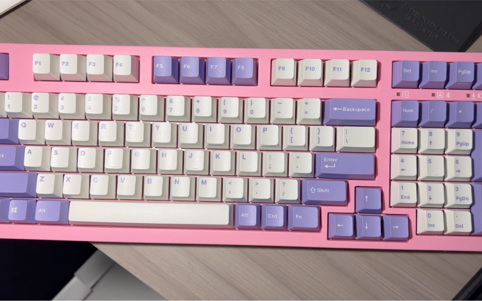 leopold fc980m机械键盘开箱 nana oe 流星灰轴 这才是猛男该有的配色
