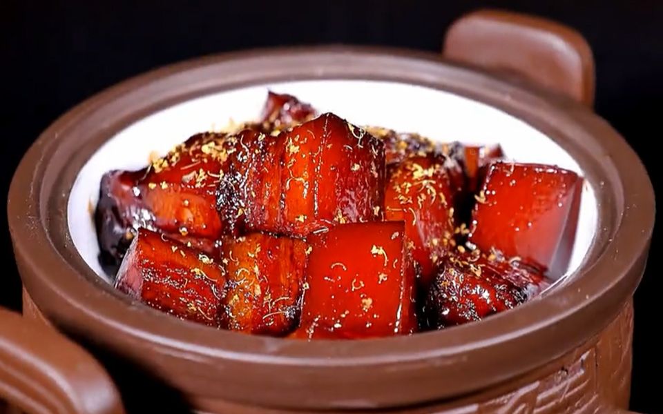 武汉著名餐厅的招牌菜新版东坡肉减肥杀手桂花红烧肉