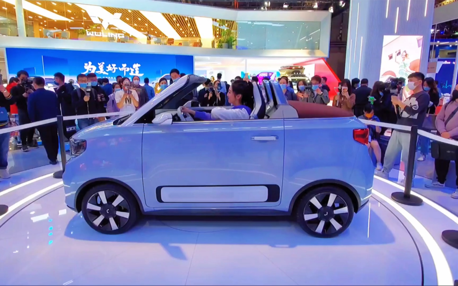 上海车展 五菱宏光mini敞篷版来啦