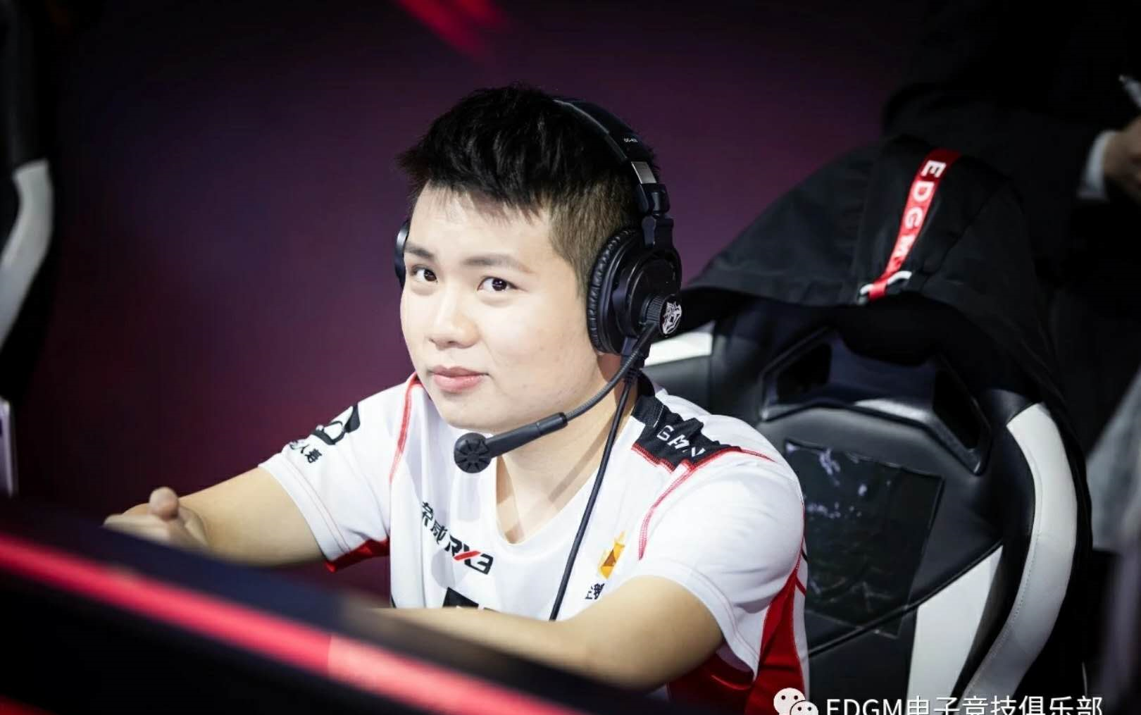 20180828-edg.m 浪浪直播:大懒虫浪浪