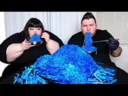 下载视频: EXTREME BLUE TAKIS 火面与 HUNGRY FAT CHICK 吃播及食谱