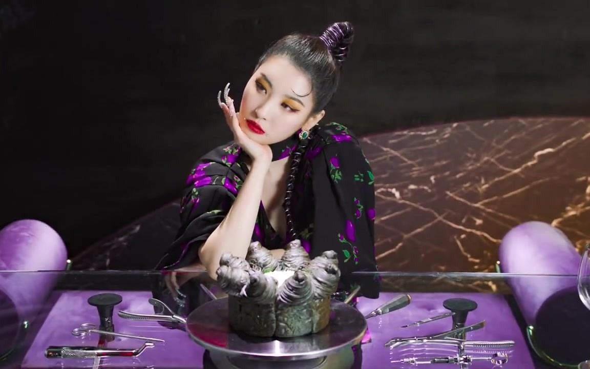 宣美新曲《tail》mv公开,又辣又飒的大美女,呜呜呜氛围真绝!