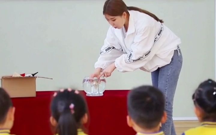 [图]中班科学《寻找空气》幼儿园教案 幼儿园公开课 ppt课件 教案 公开课