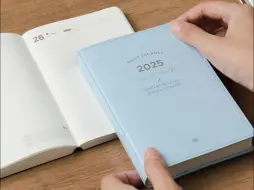 Скачать видео: 2025手帐本选好了吗！YouthWill 一日一页翻翻看 📖