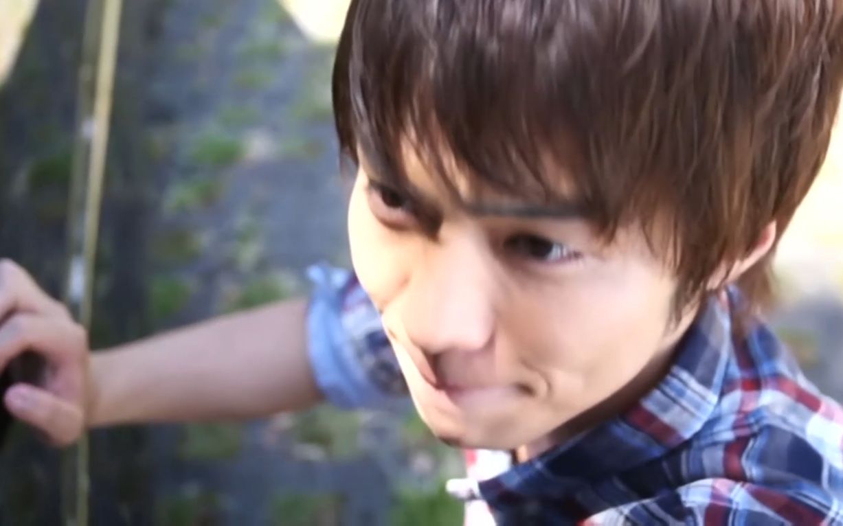 关于铃木一彻的信息