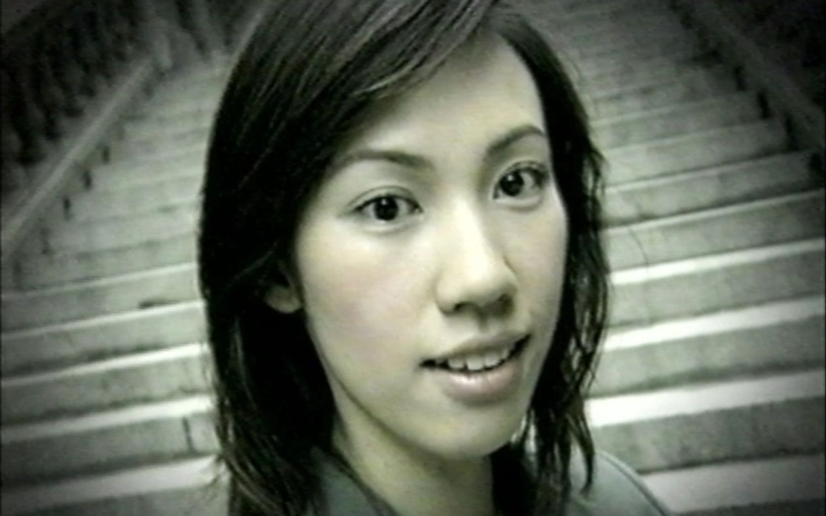 2002年11月凤凰卫视中文台广告