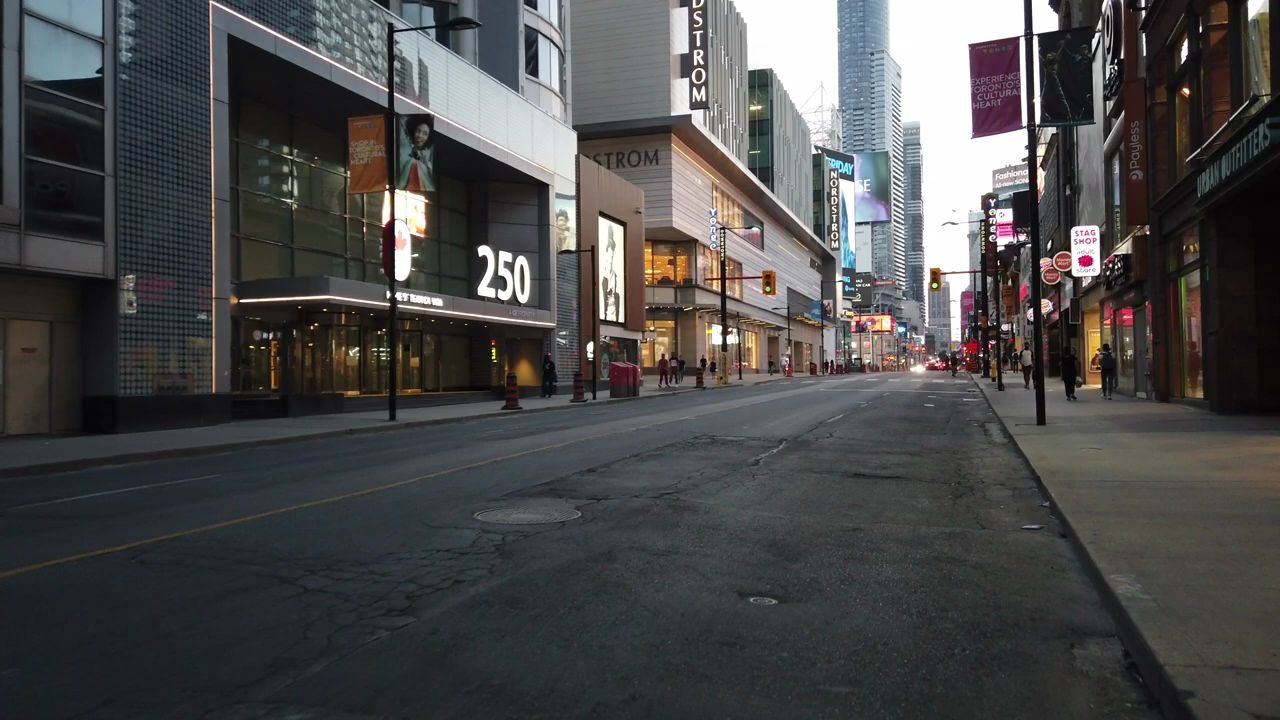 原汁原味展现加拿大多伦多街头实况视频_哔哩哔哩 (゜-゜)つロ 干杯