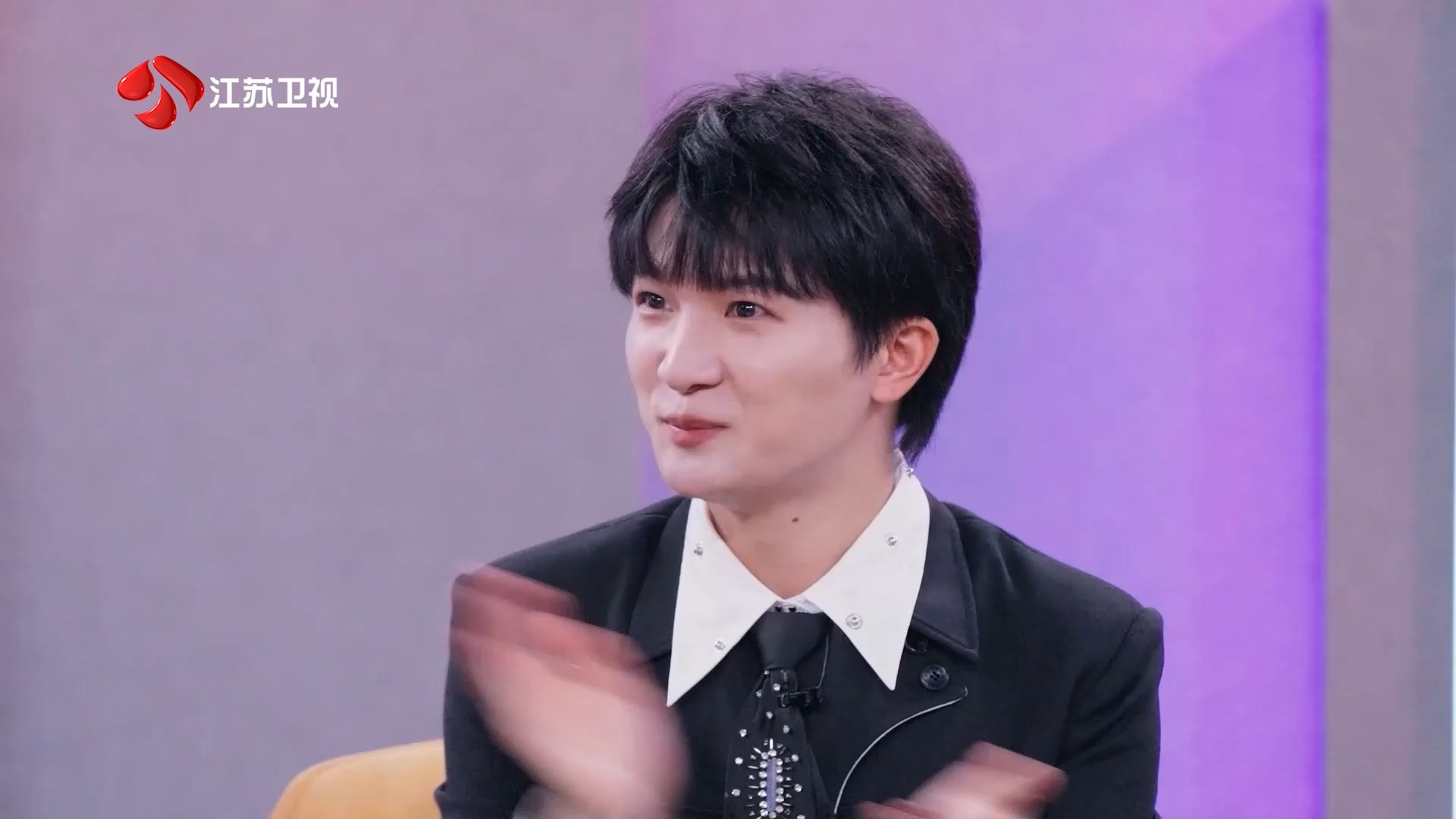 张靓颖高情商点评周深