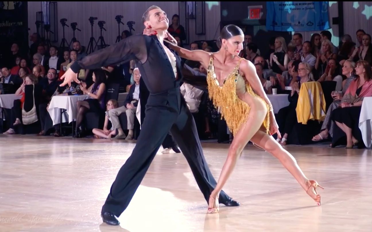 [图]【国标舞·伦巴】女王告诉你什么是风格 Troels Bager & Ina Jeliazkova 2019 Manhattan Rumba