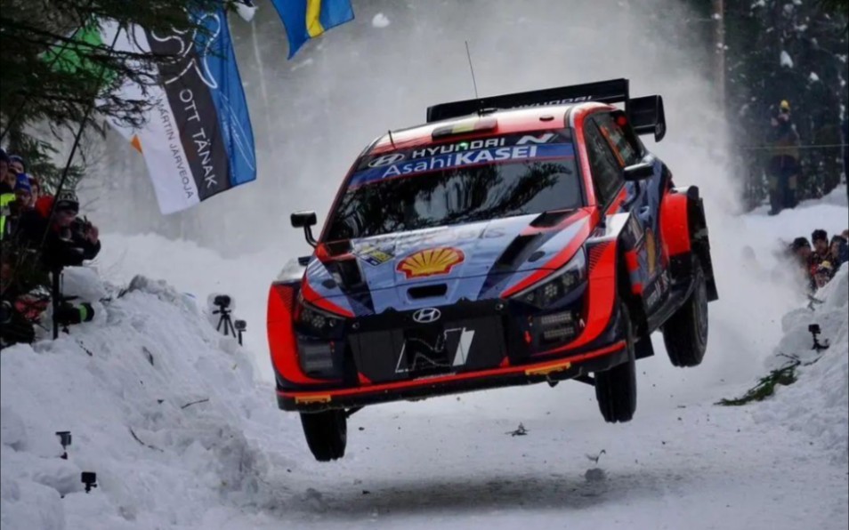 wrc拉力赛雪地飞驰