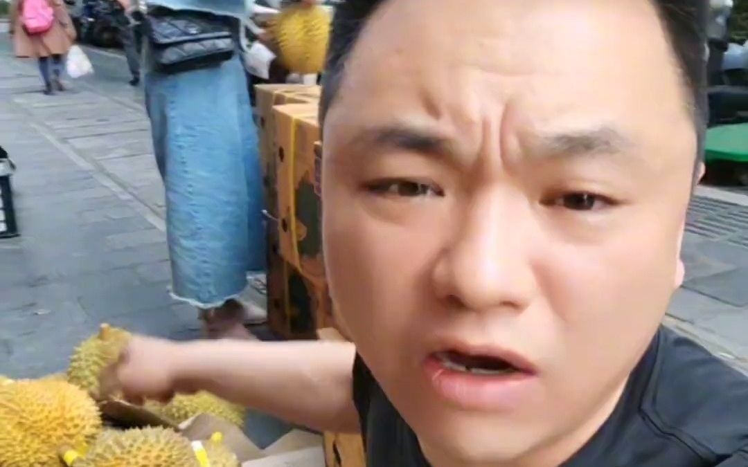 你不信,就各人来看____#喜欢吃榴莲的看过来 #金枕榴莲肉软糯香甜