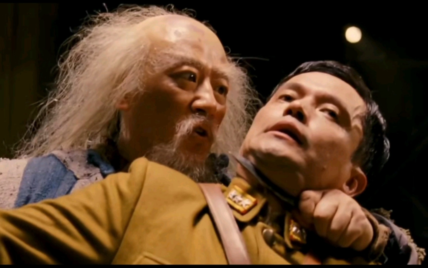 金镖十三郎,个个都阵亡,不含糊答应我,一定不要看后面高潮的部分