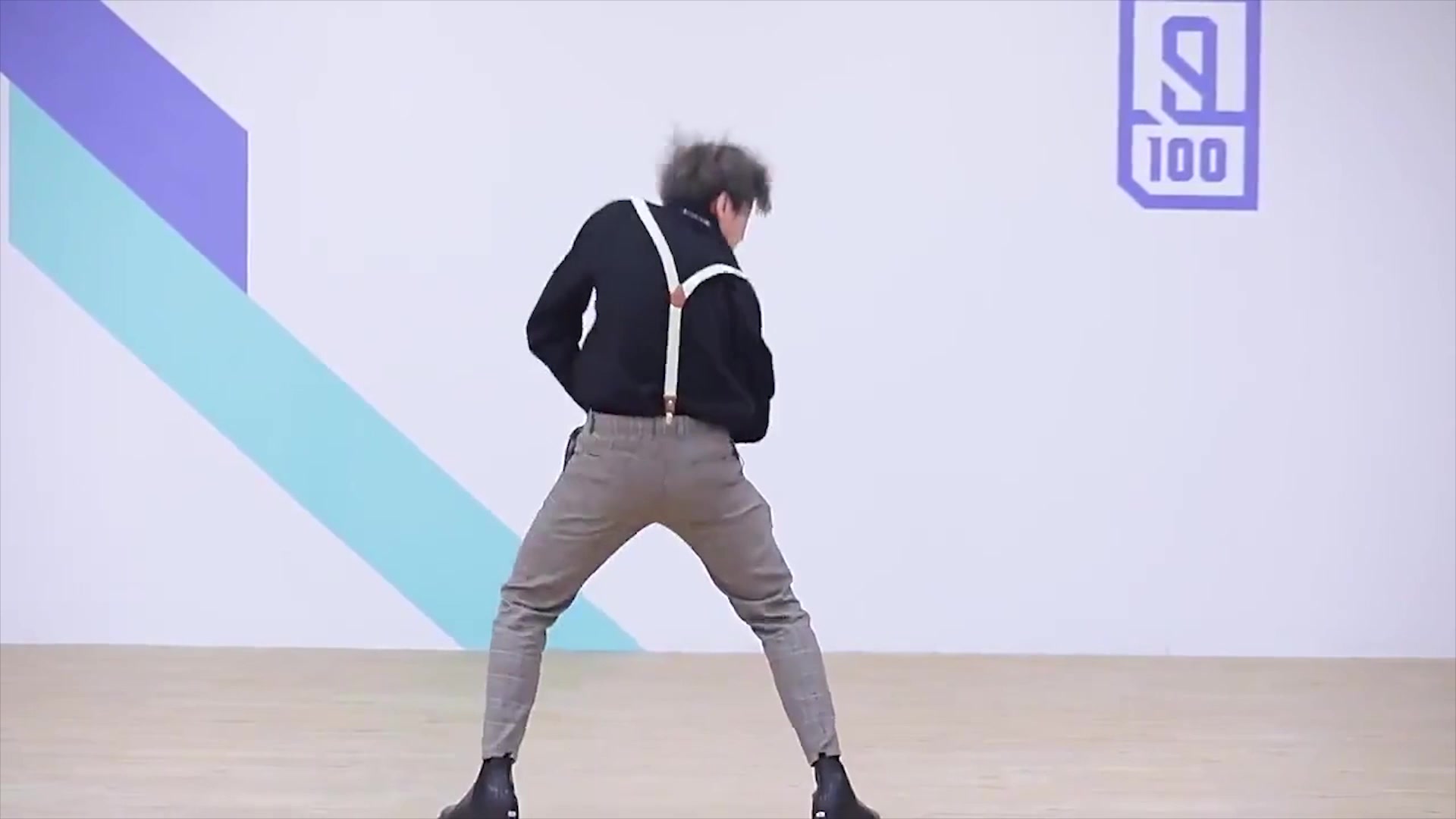 别再黑坤坤了,他都去东北玩泥巴了._哔哩哔哩_bilibili