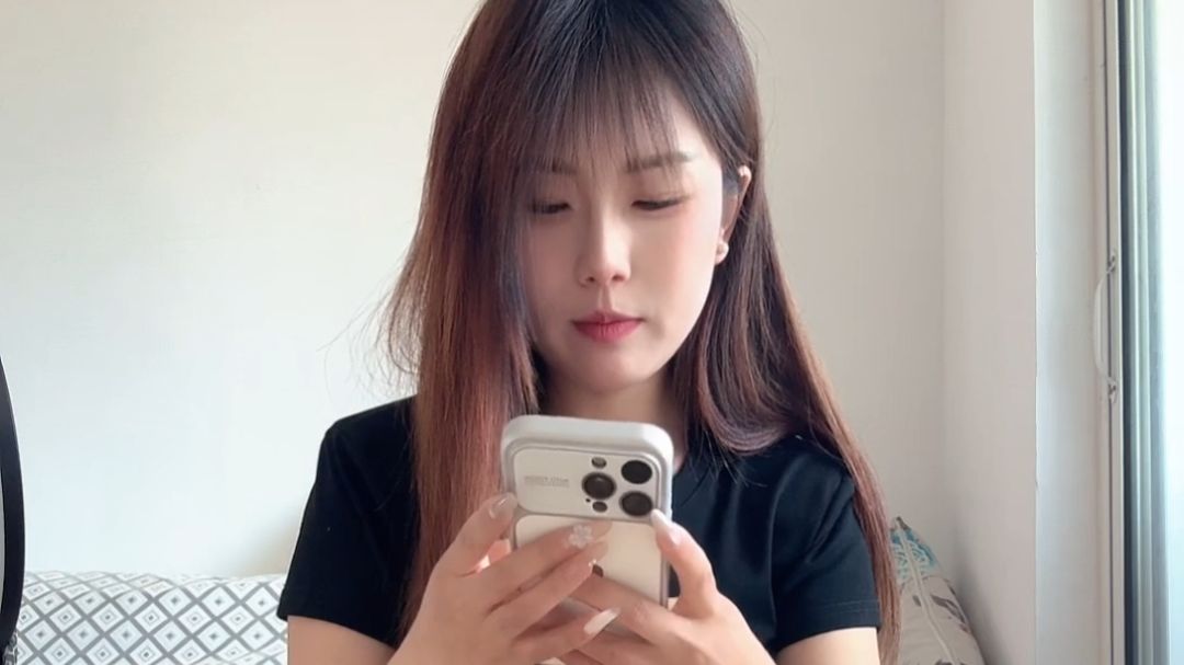 2026-05-12 12-19-43 聊天