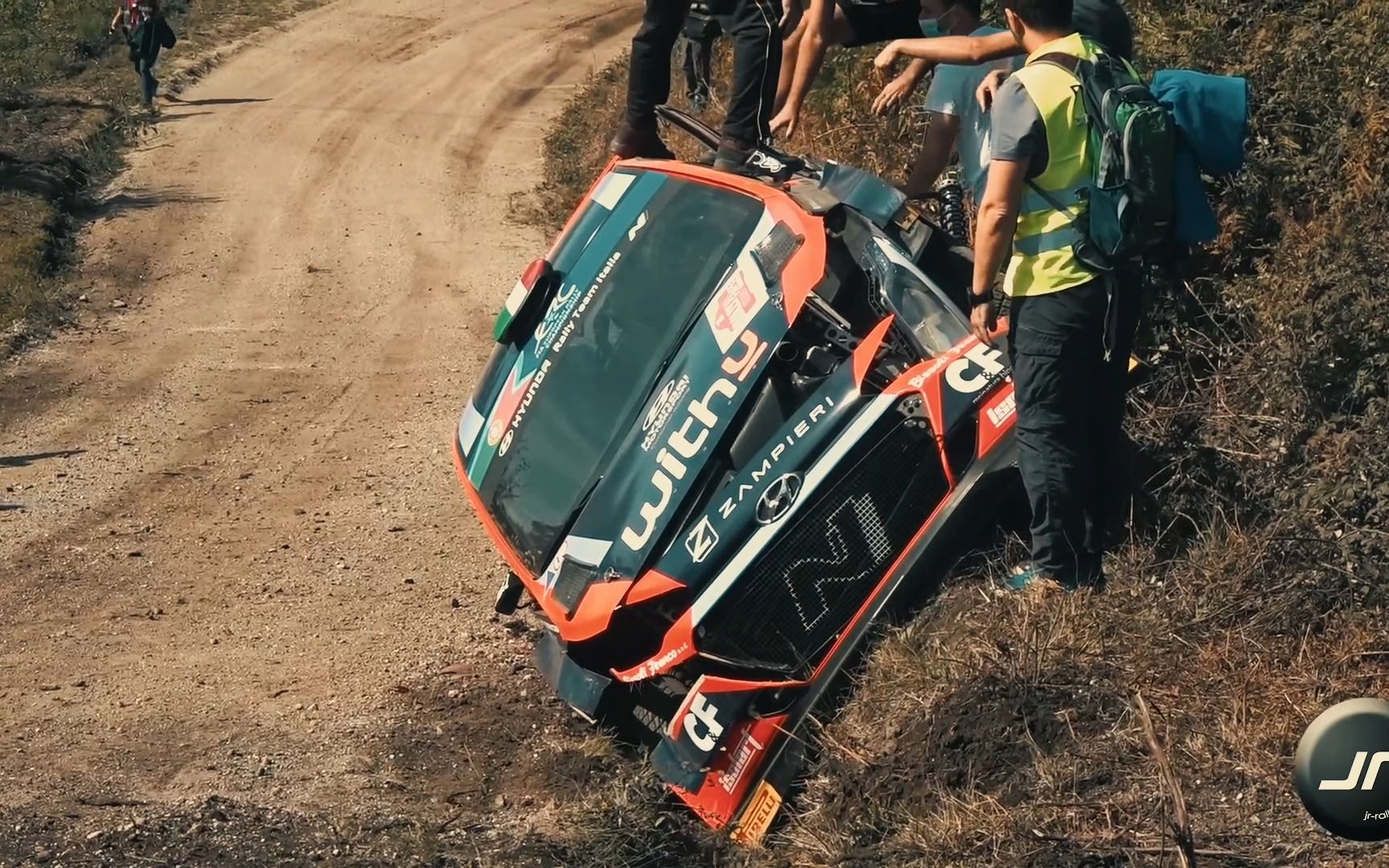 让人意想不到的拉力赛的经典翻车2