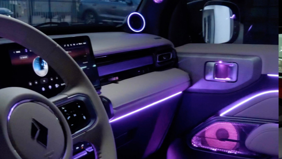 "mini小奔驰"这音箱氛围灯效果绝了