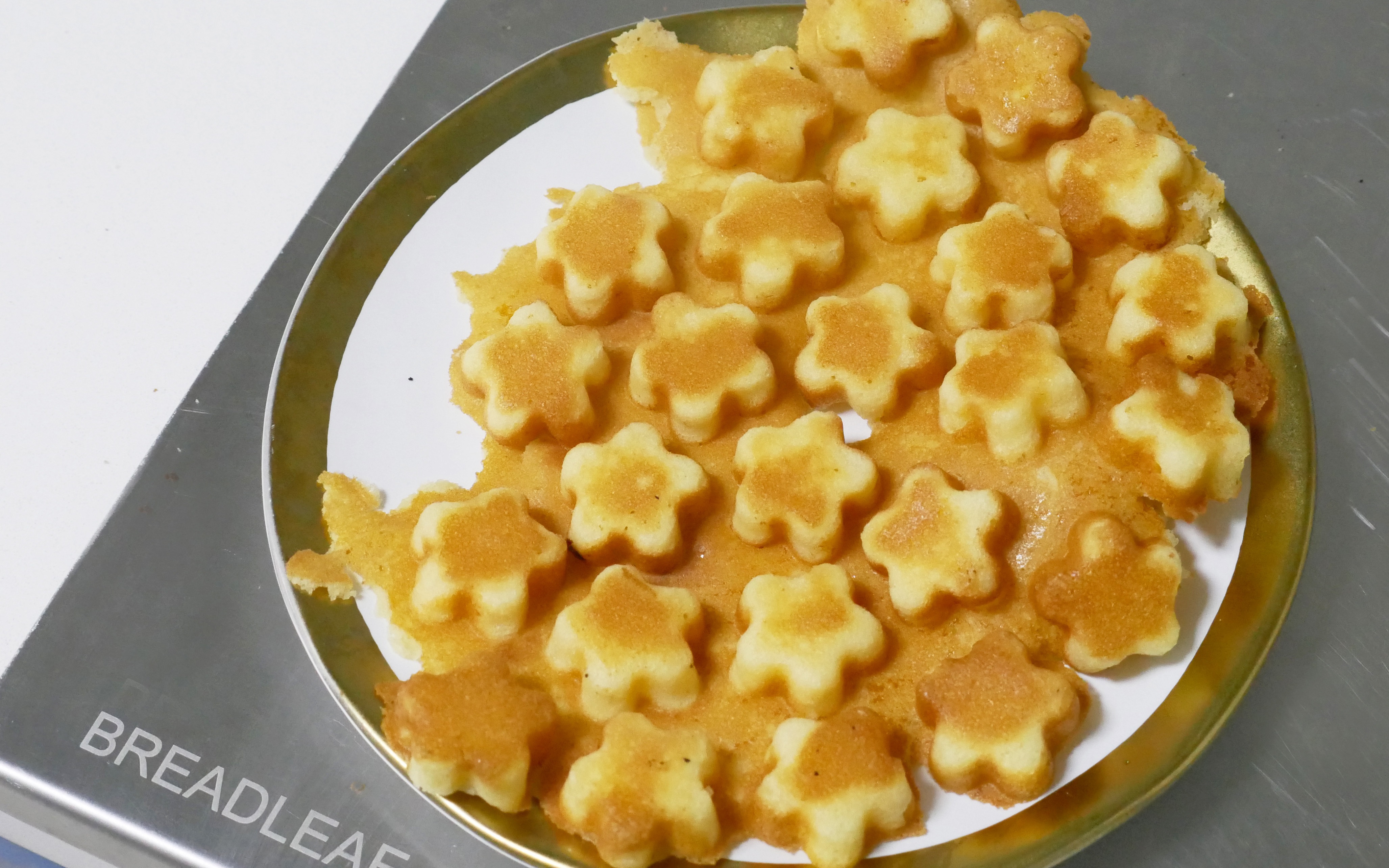 如何在家拥有商业秘方的梅花小蛋糕 | cake.lab第159期