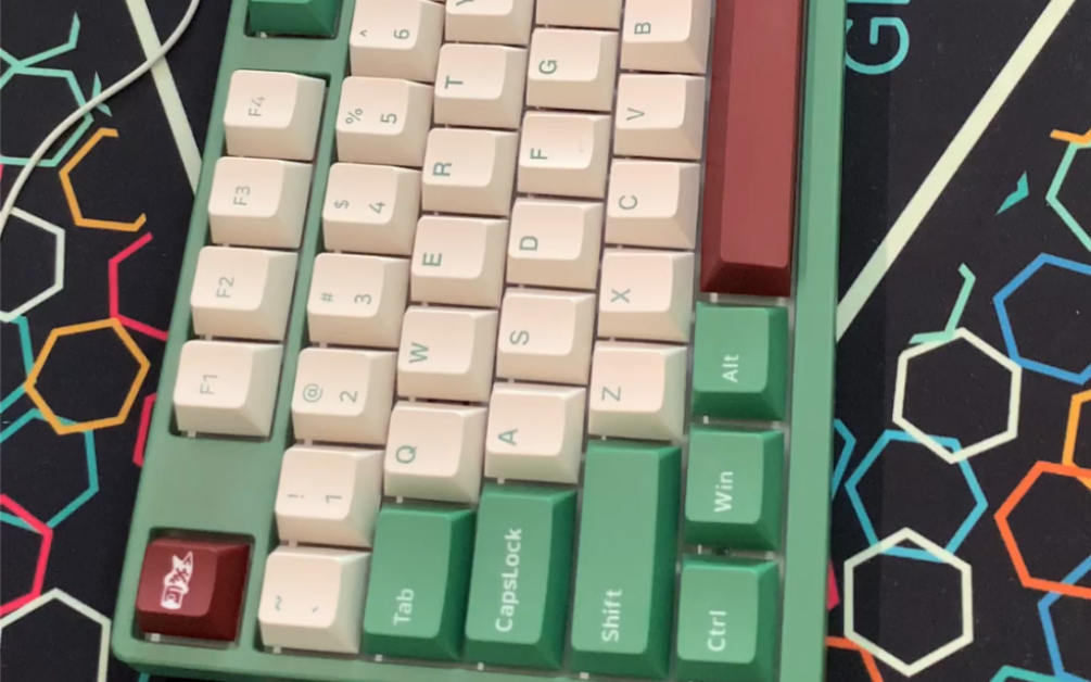 试打性价比拉满的akko98粉轴