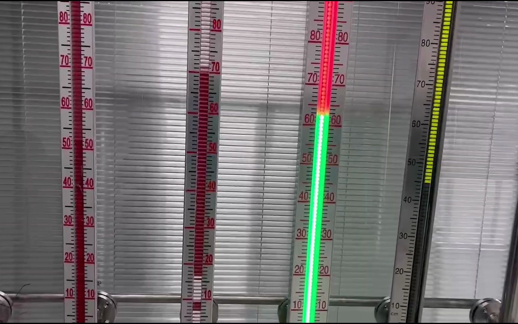 磁敏电子双色液位计的安装要点