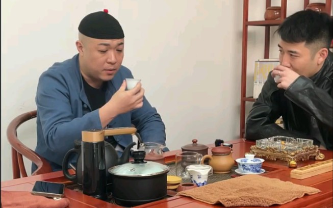 老北京天文学家牛道发现地球自转为什么都转着圈走,因为太阳烫啊