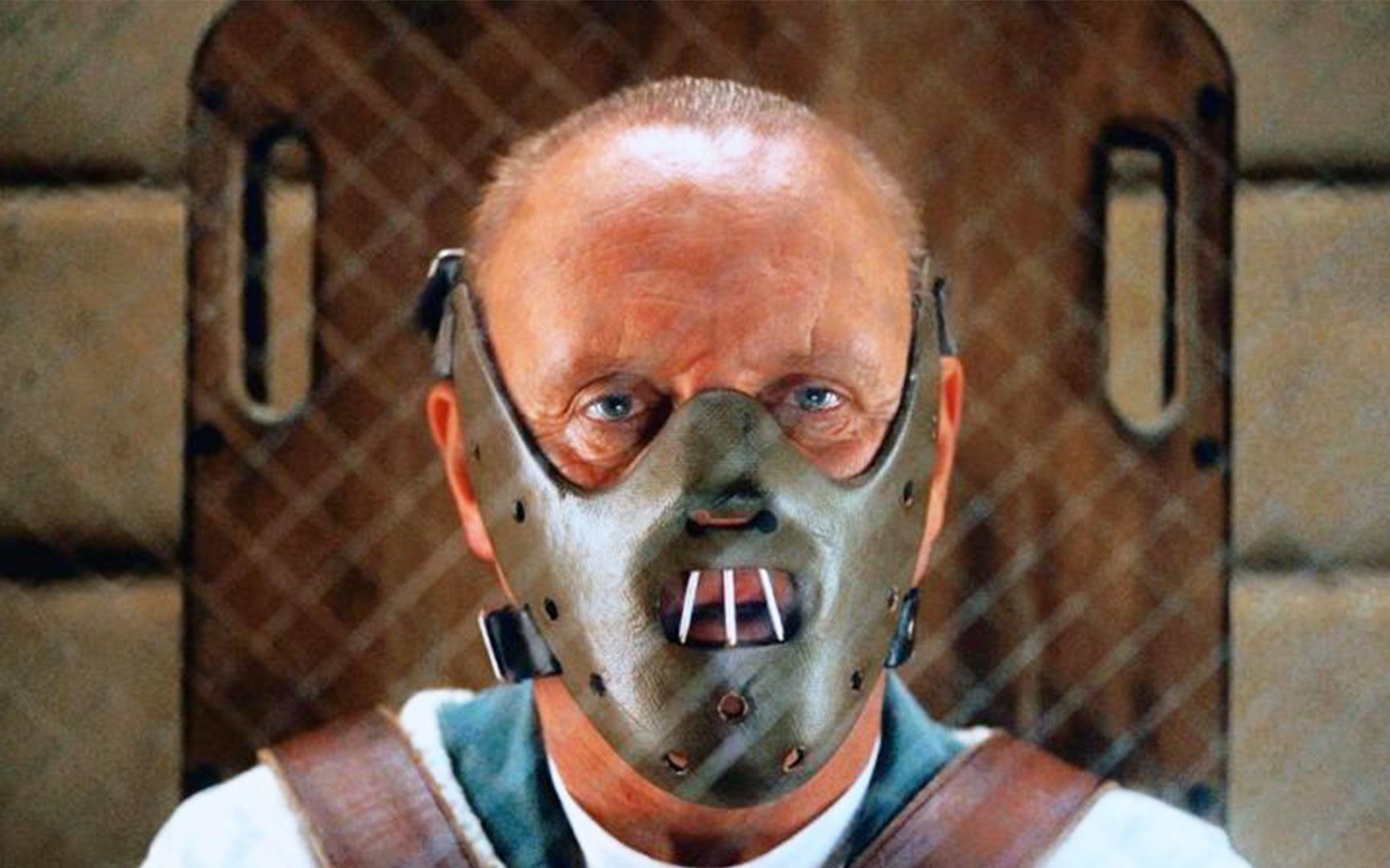 食人狂魔拔叔被捕入狱,对警探进行报复,竟远程操控崇拜者复仇!