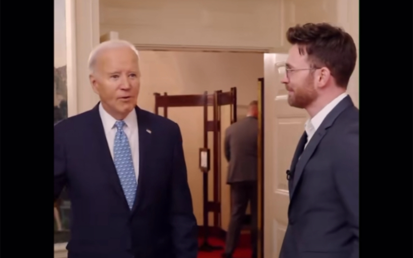 桃总在白宫3——美国队长和拜登握手