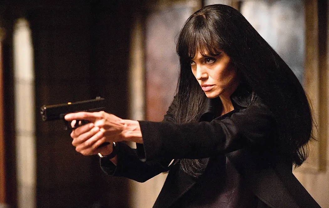 顶级特工隐姓埋名丈夫却被上司杀害一怒血洗整个组织