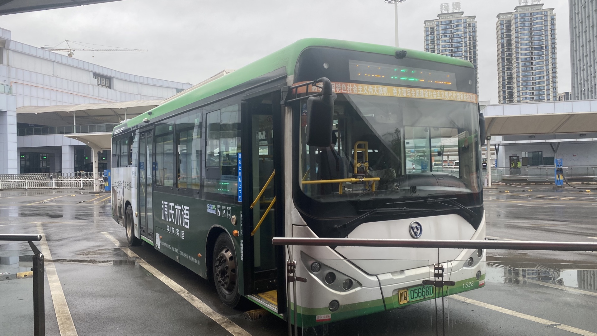 宜宾公交46路,南八路口-宜宾卫校路口,运行区间,东山路方向