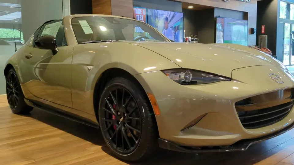 New 2023 Mazda MX-5 Zircon Sand Club!_哔哩哔哩_bilibili