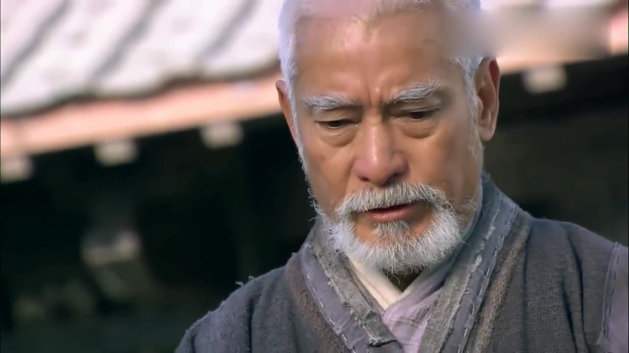 扫地僧自曝身份,原来他居然是十三绝神僧,吓得少林方丈连忙下跪_哔哩