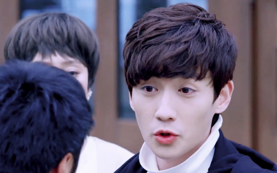 【朱一龙樊伟】给樊樊简单洗个脸--《我的爱对你说》樊伟cut_哔哩哔哩