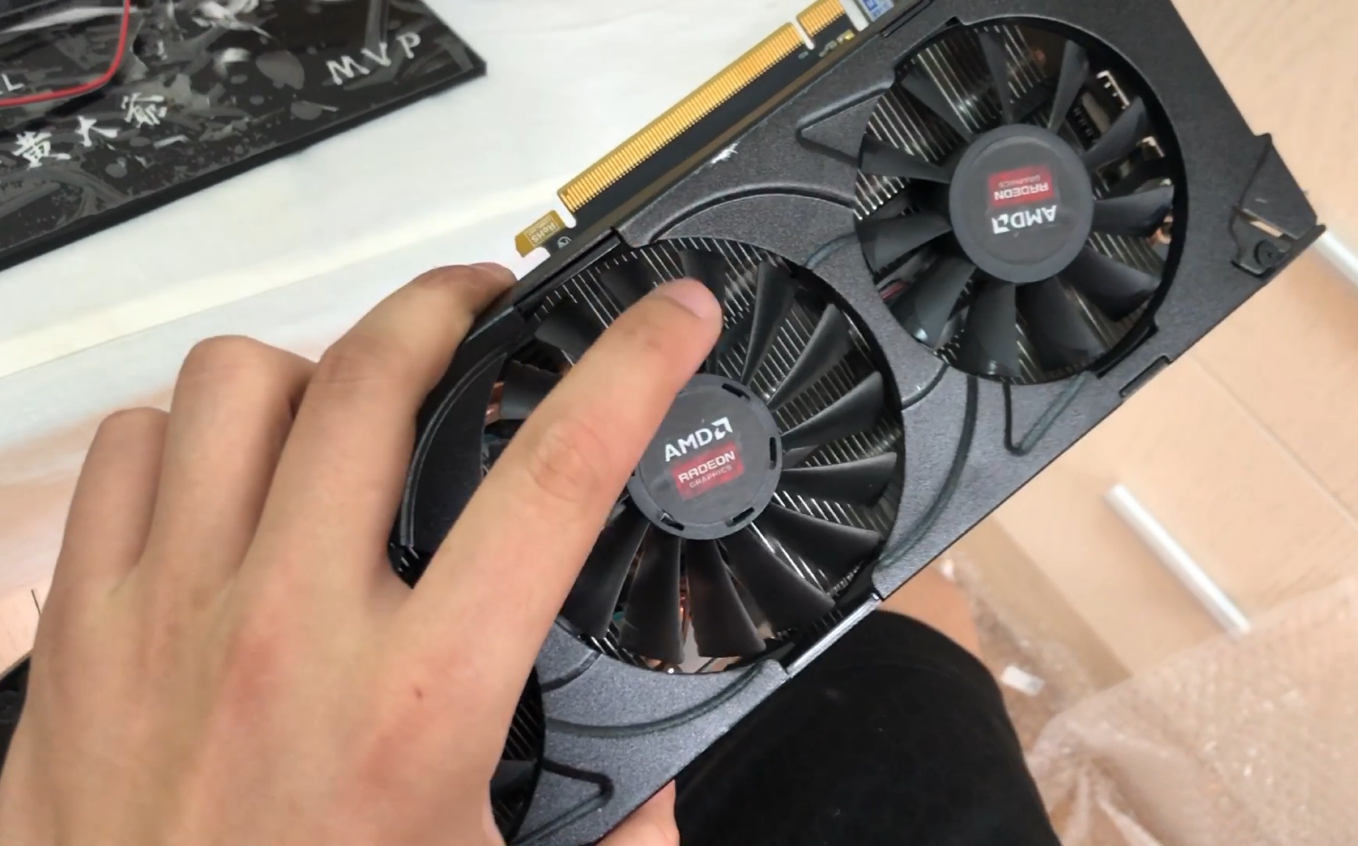 e3 1230v2 amd r9 390x 的预算 肩比1060整机