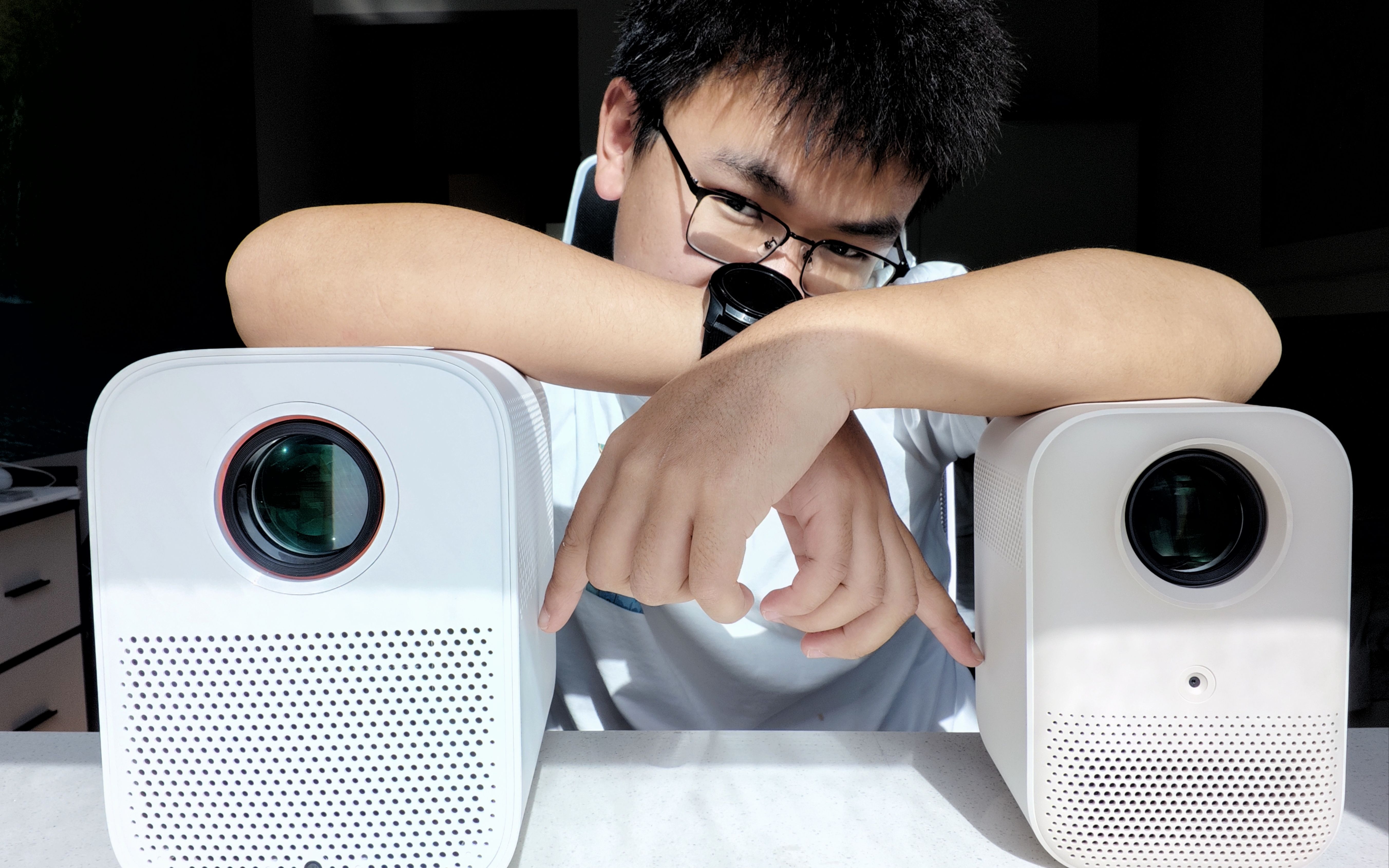 redmi被薄纱?联想小新100s投影仪使用体验